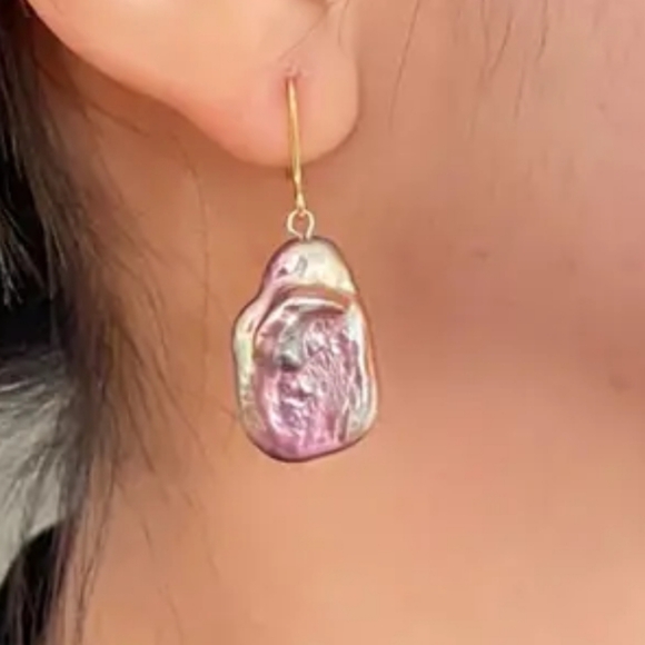 Vintage Irregular Baroque Natural Freshwater Peal Dangle Earrings. - Picture 2 of 7